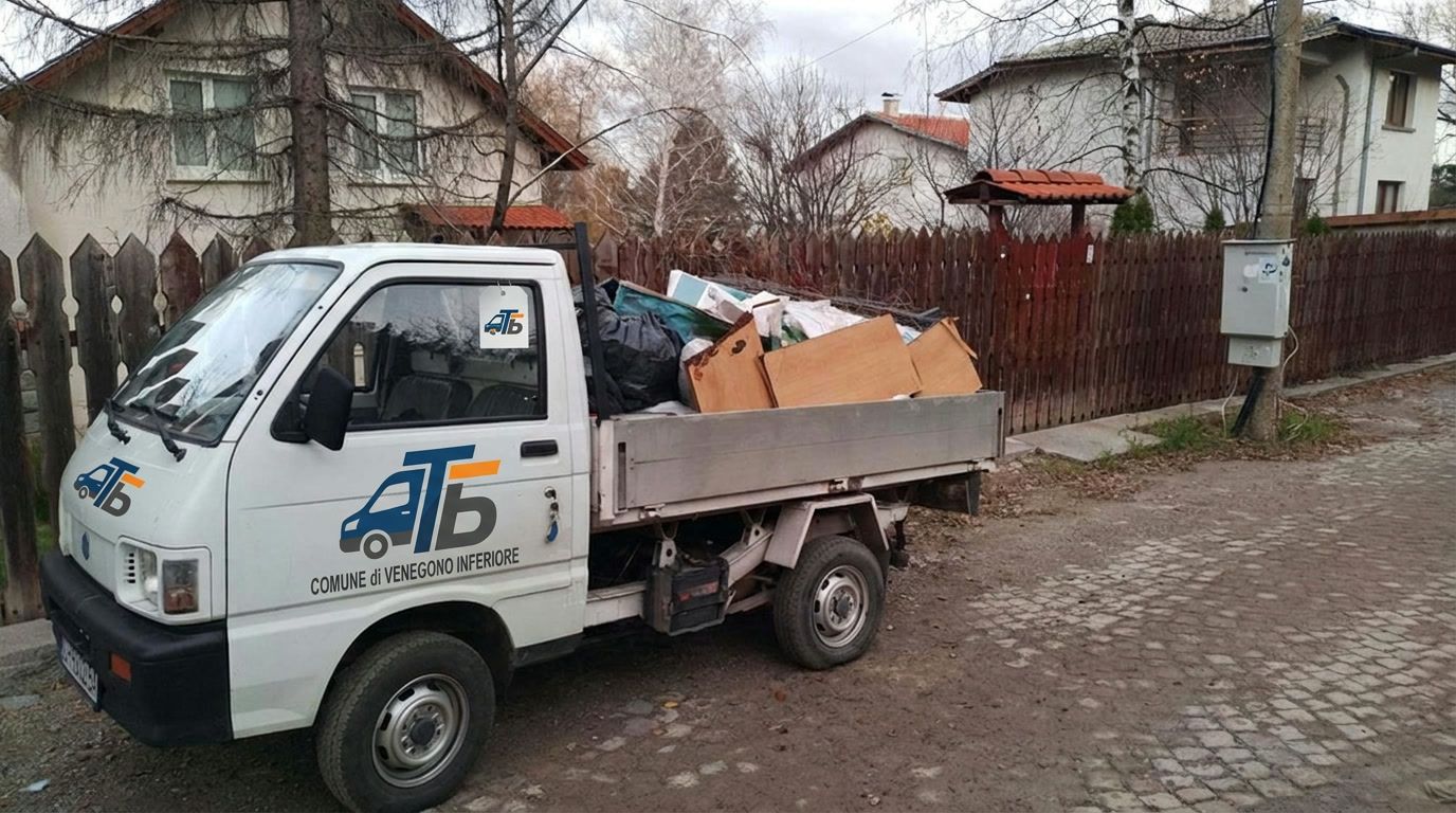 Малък самосвал — Транспорт Бус Невен Петков